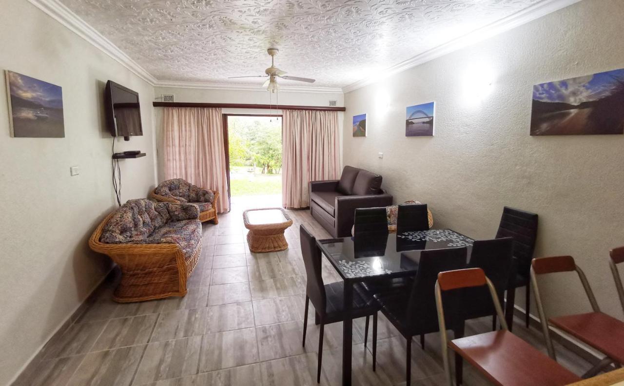 Eden Wilds Unit 48 & 47 & 31 Apartment Port Edward Bagian luar foto